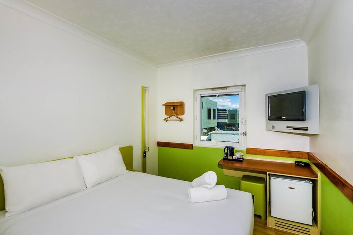Room 19 of 46