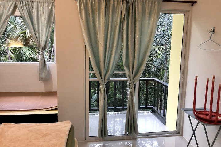 Room 9 of 47