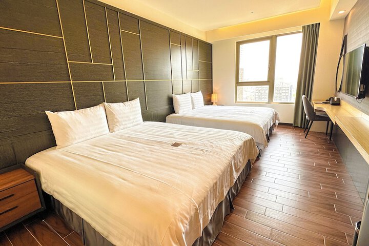 Room 8 of 67