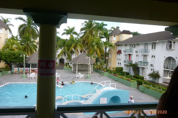 Pool 11 of 19