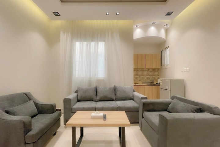 Room 9 of 30