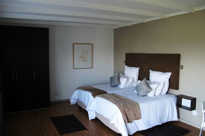 Room 7 of 37