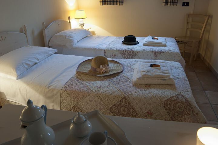Room 6 of 64
