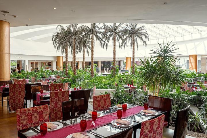 Dining 105 of 131