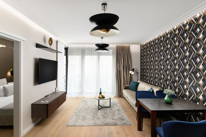 Room 26 of 76