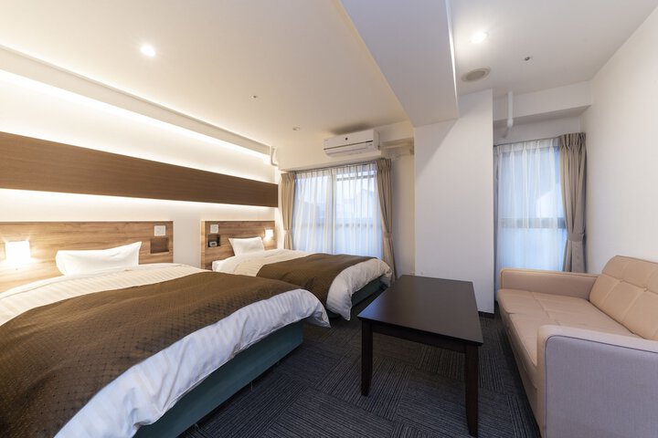 Room 6 of 62