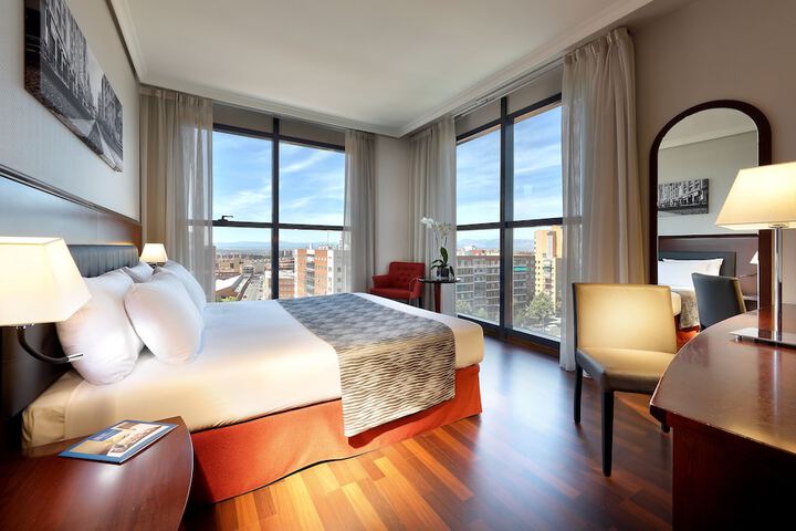 Room 5 of 28