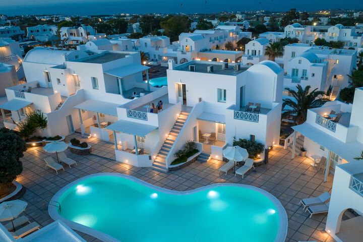 Pool Hotel