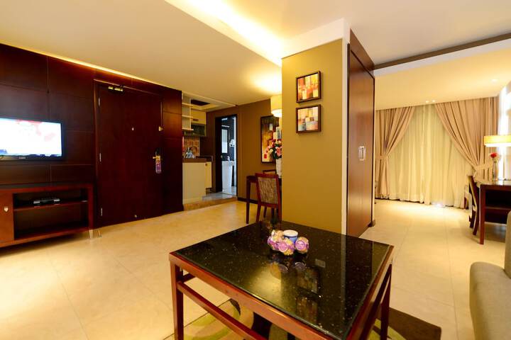 Dining Photos