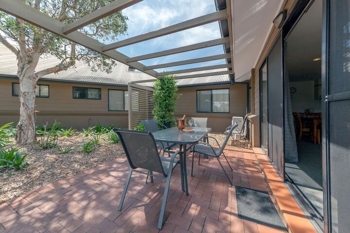 Terrace/Patio 6 of 13