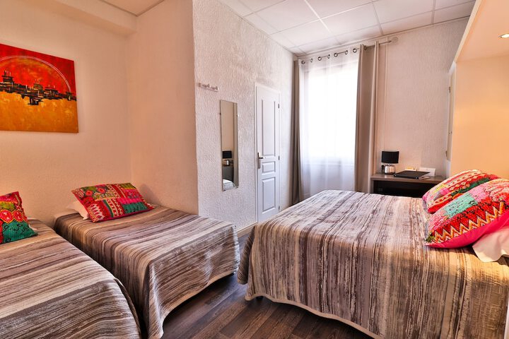 Room 14 of 48