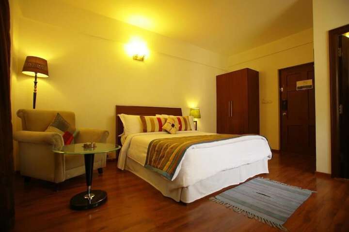 Room 12 of 41