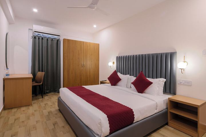 Room 34 of 48