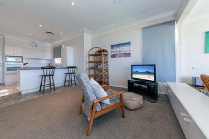 Room 15 of 19