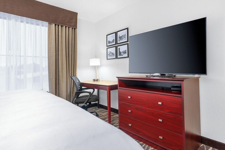 Room 40 of 99