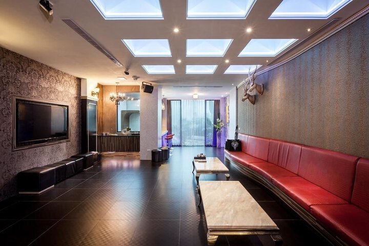 Hotel 60 of 62