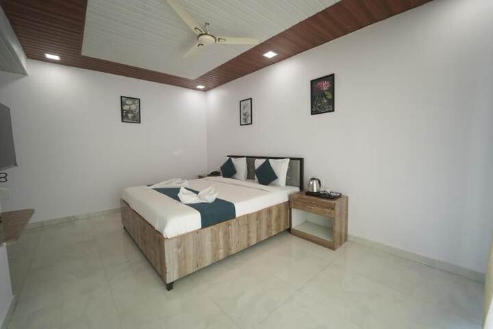 Room 8 of 21
