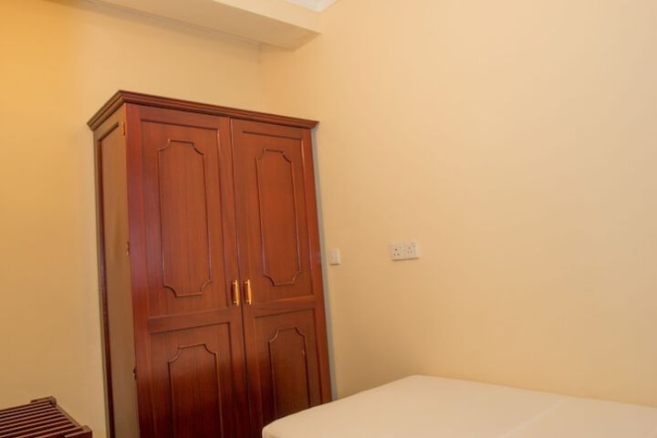 Room 14 of 40