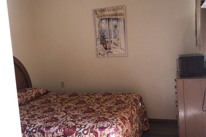 Room 5 of 38