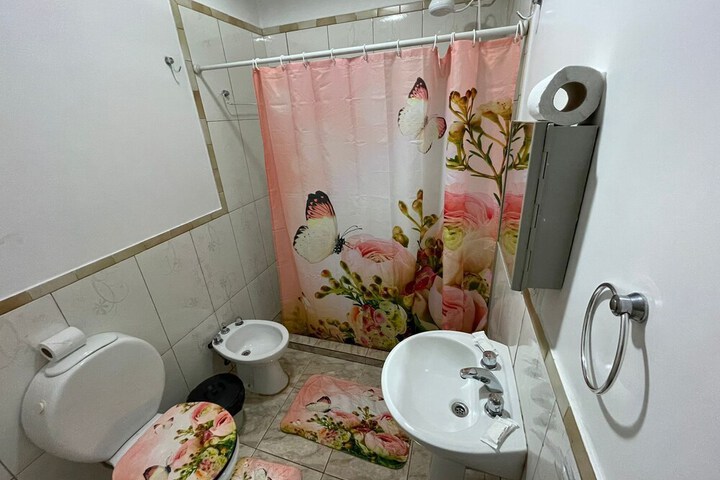 Room 15 of 18