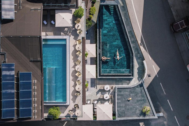 Pool 35 of 112