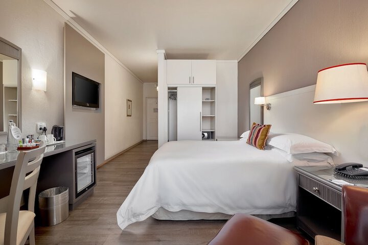 Room 12 of 46
