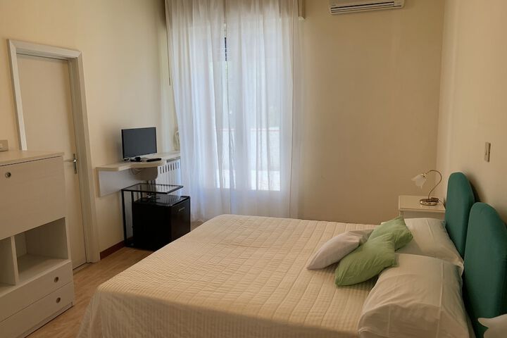 Room 50 of 154