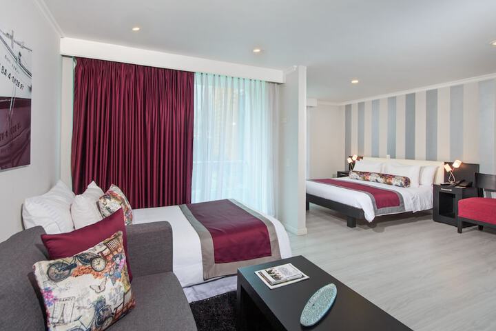Room 4 of 67