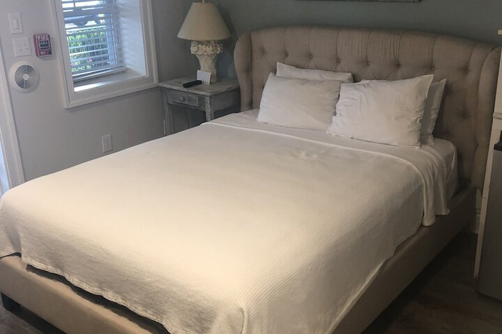 Room 14 of 74