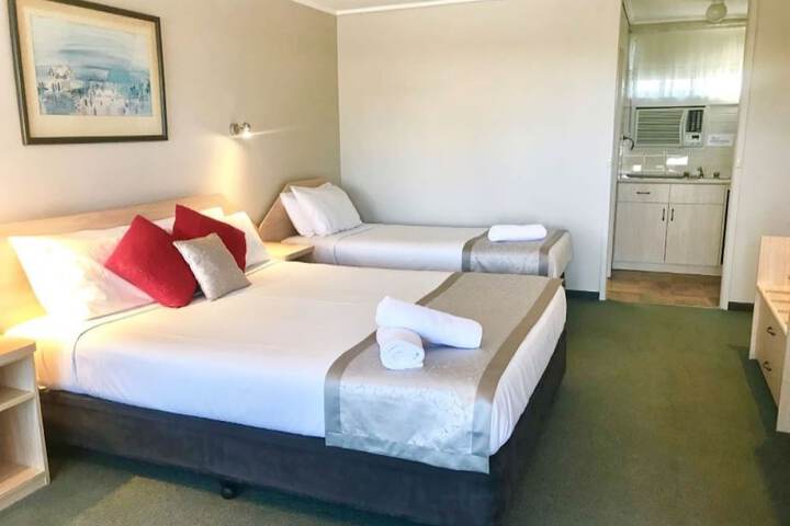 Room 3 of 12