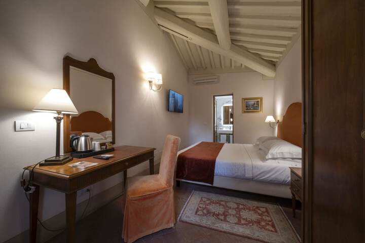 Room 7 of 70
