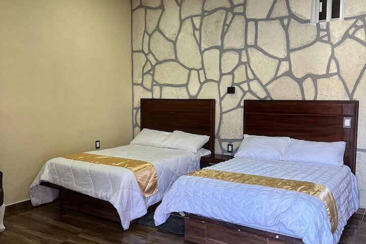 Room 5 of 40