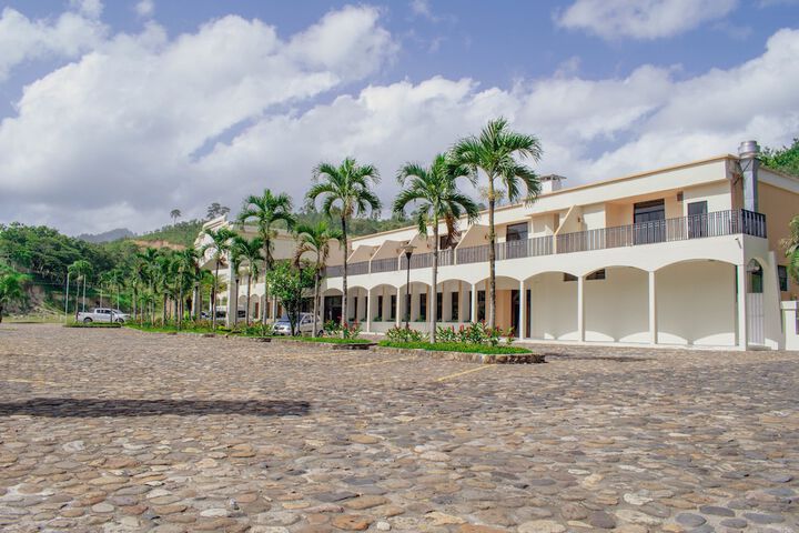 Hotel 56 of 68