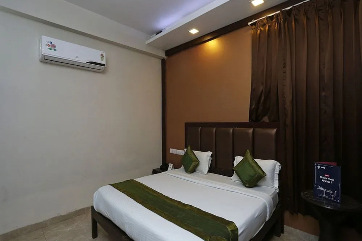 Room 2 of 20