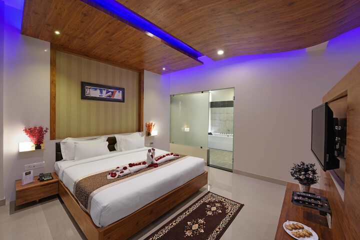 Room 8 of 27
