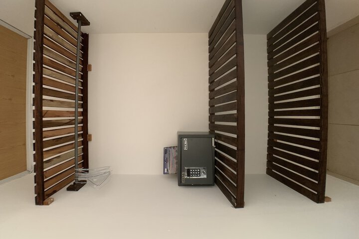 Room 9 of 50