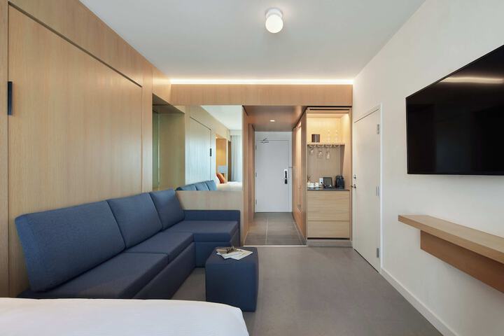 Room 4 of 56