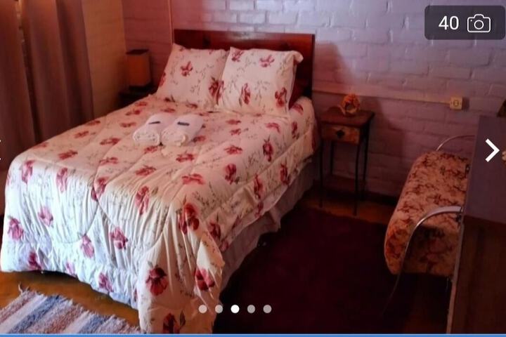 Room 2 of 27