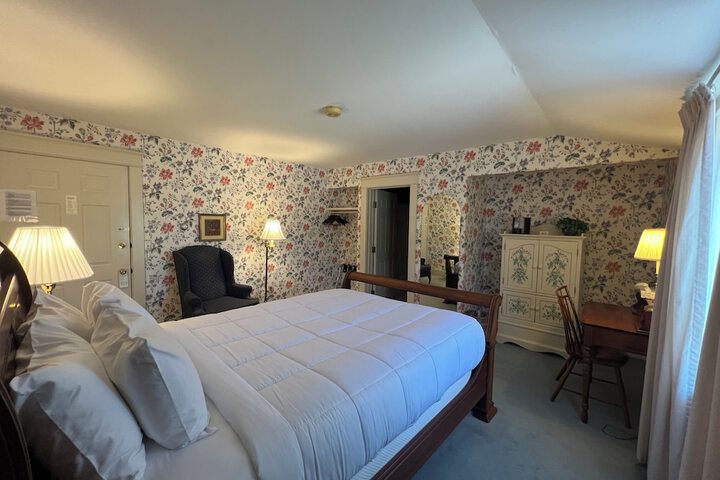 Room 36 of 84