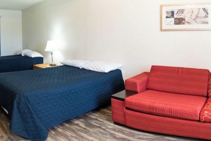 Room 2 of 24