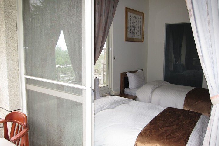 Room 19 of 46