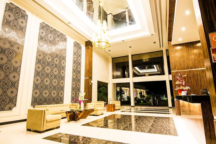 Hotel Interior 4 of 58