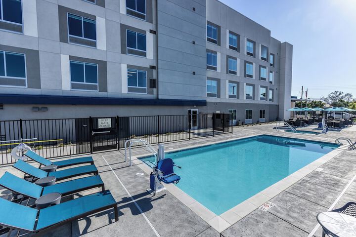 Pool 37 of 63