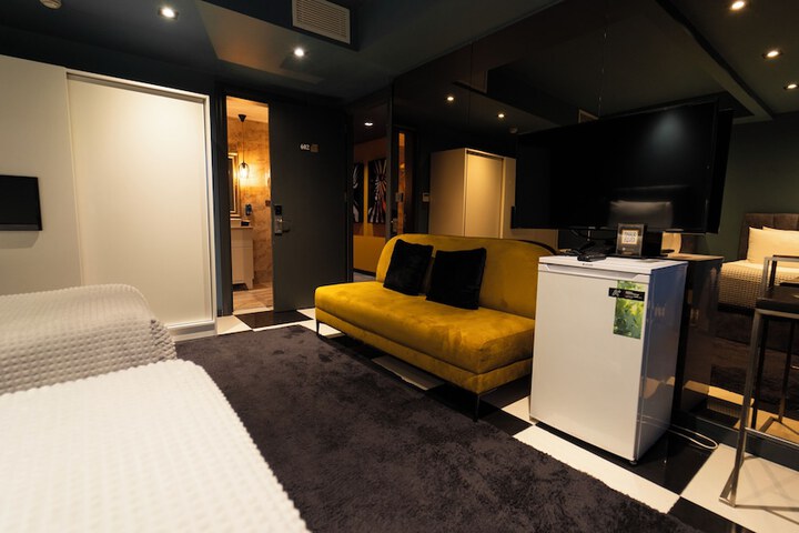 Room 40 of 149