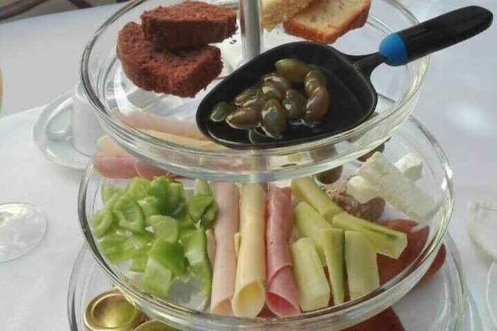 Dining 43 of 61