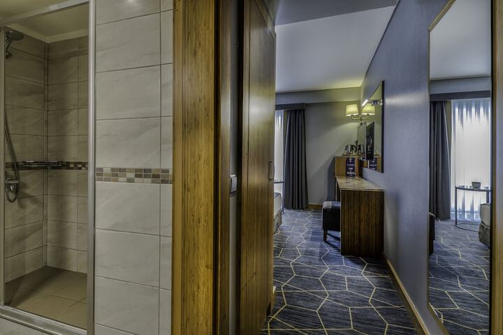 Room 13 of 54