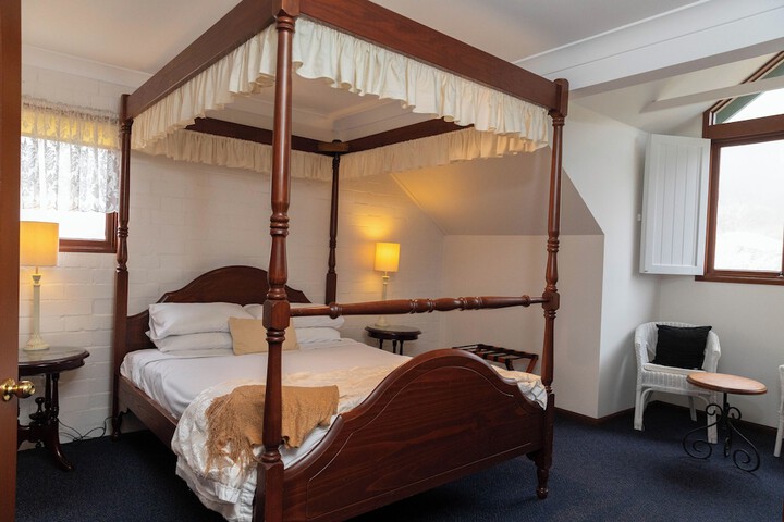 Room 26 of 140