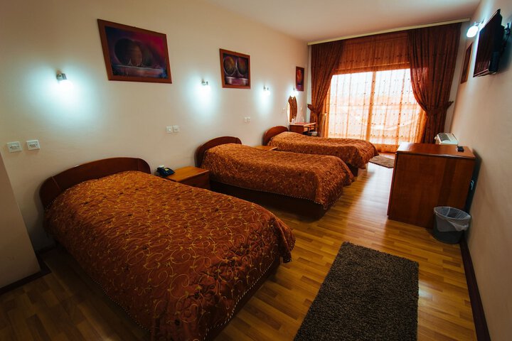 Room 15 of 61