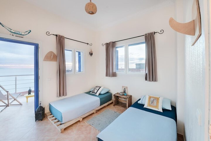 Room 4 of 11