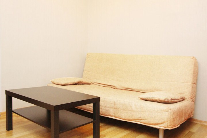 Room 8 of 19